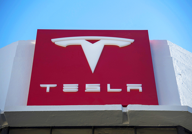 2025媒体管家:FSD授权上汽布局Robotaxi? 特斯拉中国:从未对接过