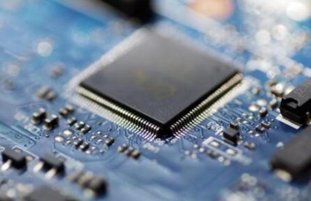 2025媒体管家：FPGA市场增速明显 厂商持续加码中小型市场